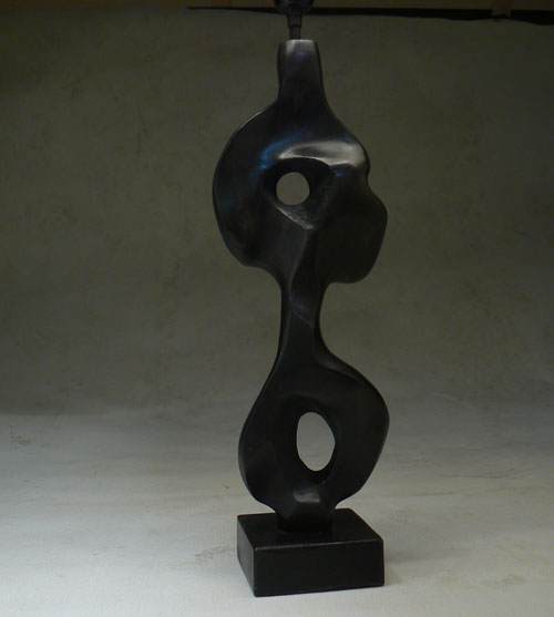 lampe sculpture objet d'art , art utile, en bronze patiné sculptee et fondue par michel jaubert.nouveauté 2014