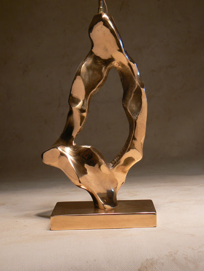 lampe sculpture en bronze design seventies reedition